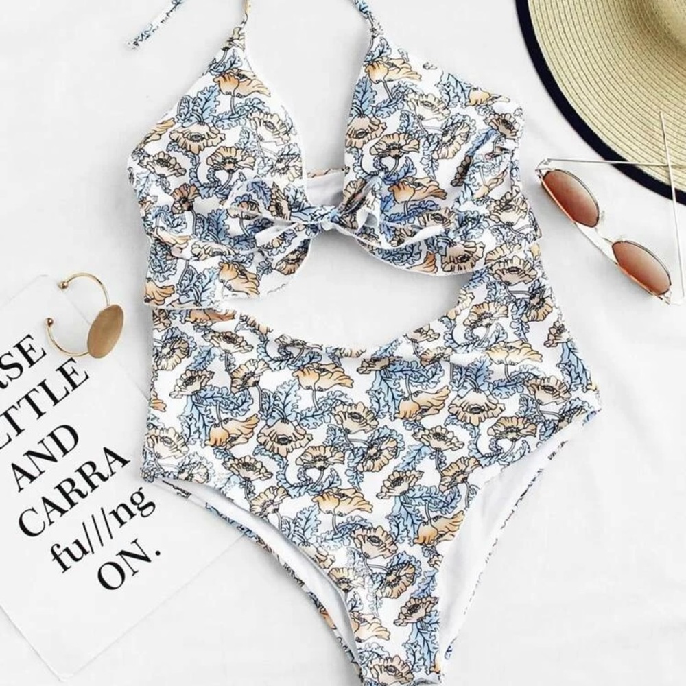 🌟Shein Calico Print Cutout Front Halter Swimsuit🌟